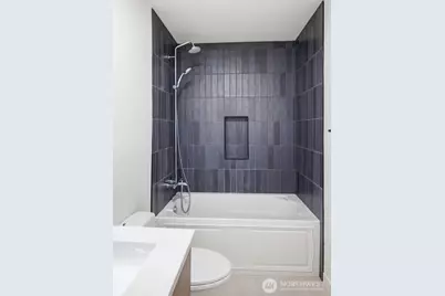 8800 20th Avenue NE #B202, Seattle, WA 98115 - Photo 29