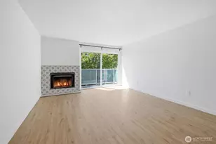8800 20th Ave NE, Seattle, WA 98115 - Photo 5