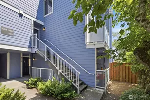 8800 20th Ave NE, Seattle, WA 98115 - Photo 3