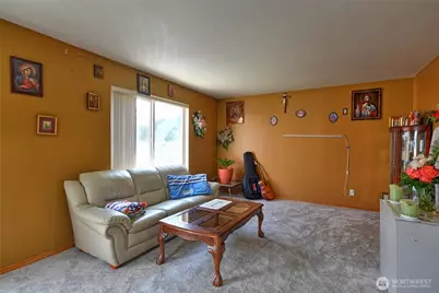 10523 7th Avenue W, Everett, WA 98204 - Photo 7