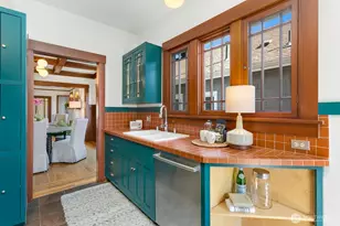 4329 5th Ave NE, Seattle, WA 98105 - Photo 13