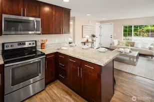 10902 26th Ave SW, Seattle, WA 98146 - Photo 11