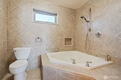 1300 Peace Portal Dr #206, Blaine, WA 98230 - Photo 21
