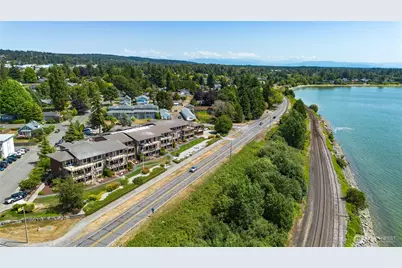 1300 Peace Portal Dr #206, Blaine, WA 98230 - Photo 3
