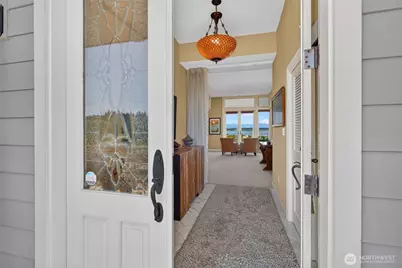 555 Alder Street, Edmonds, WA 98020 - Photo 3