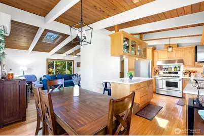 11123 34th Place SW, Seattle, WA 98146 - Photo 9