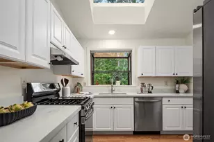 16036 NE 106th St, Redmond, WA 98052 - Photo 7