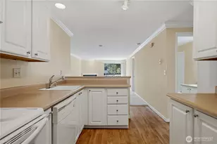1003 156th Ave NE, Bellevue, WA 98007 - Photo 11