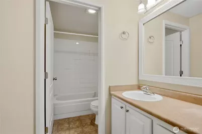1003 156th Avenue NE #308, Bellevue, WA 98007 - Photo 13