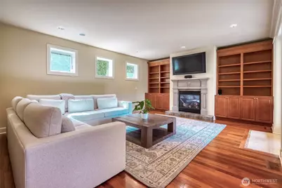 8225 155th Avenue SE, Newcastle, WA 98059 - Photo 19