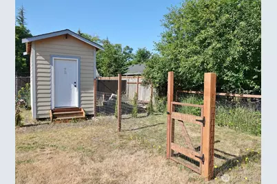 721 Mt Olympus Avenue SE, Ocean Shores, WA 98569 - Photo 15