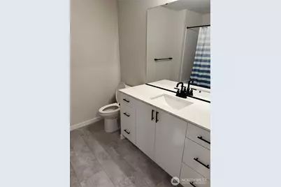 16124 Cascadian Wy #B4, Bothell, WA 98012 - Photo 5