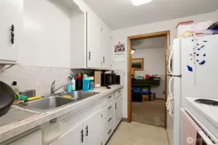 1414 W Yakima Ave, Yakima, WA 98902 - Photo 7