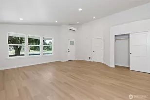 21913 127th St Ct E, Bonney Lake, WA 98391 - Photo 5