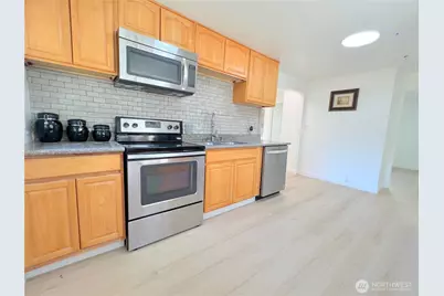 251 E 72nd Street, Tacoma, WA 98404 - Photo 9