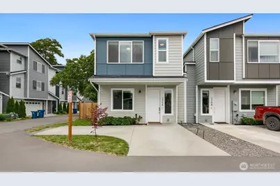 226 N Madison Street #E, Monroe, WA 98272 - Photo 1