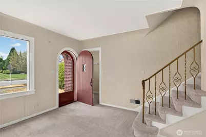 1831 Rucker Ave, Everett, WA 98201 - Photo 3