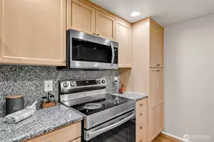 25235 SE Klahanie Blvd, Sammamish, WA 98029 - Photo 15