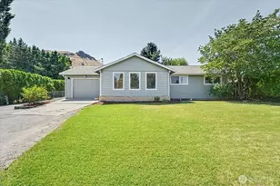 1004 Vista Pl, Wenatchee, WA 98801 - Photo 5
