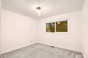 12510 SE 48th Pl, Bellevue, WA 98006 - Photo 19