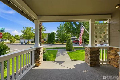 15217 Daffodil Street Ct E, Sumner, WA 98390 - Photo 5