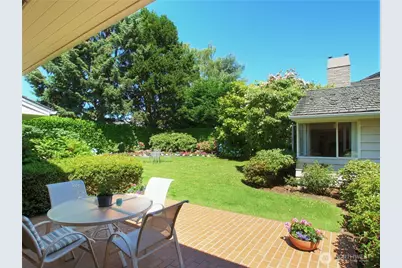 5715 63rd Avenue NE, Seattle, WA 98105 - Photo 3