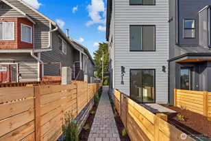518 N 102nd St, Seattle, WA 98133 - Photo 15