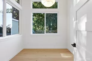 13353 25th Ave NE, Seattle, WA 98125 - Photo 17