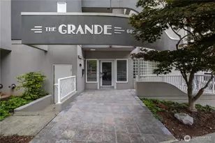 601 W Mercer Pl, Seattle, WA 98119 - Photo 27