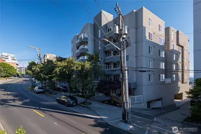 601 W Mercer Place #304, Seattle, WA 98119 - Photo 1