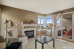 601 W Mercer Pl, Seattle, WA 98119 - Photo 11