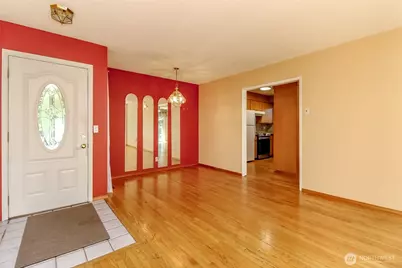 30208 27th Avenue S, Federal Way, WA 98003 - Photo 3