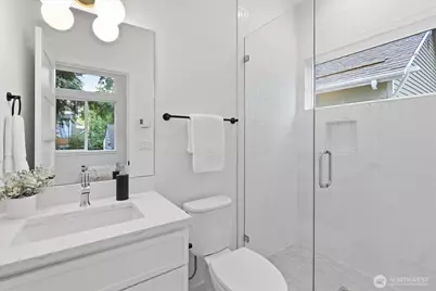 13351 25th Avenue NE, Seattle, WA 98125 - Photo 15