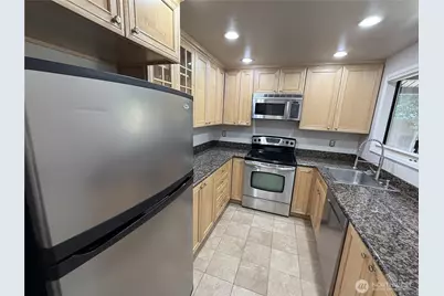 12229 100th Avenue NE #A-109, Kirkland, WA 98034 - Photo 3