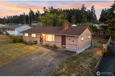 705 NE 6th Street, Coupeville, WA 98236 - Photo 3