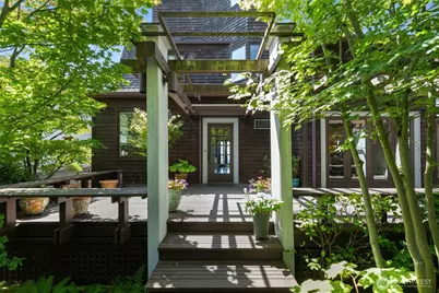 370 Highland Drive, Seattle, WA 98109 - Photo 1