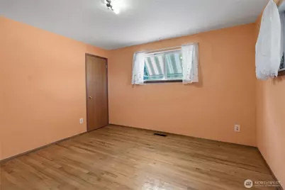 10406 55th Avenue S, Seattle, WA 98178 - Photo 29