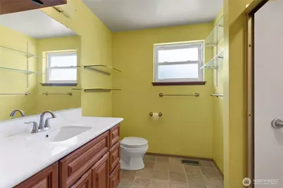10406 55th Avenue S, Seattle, WA 98178 - Photo 25