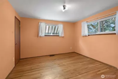 10406 55th Avenue S, Seattle, WA 98178 - Photo 27
