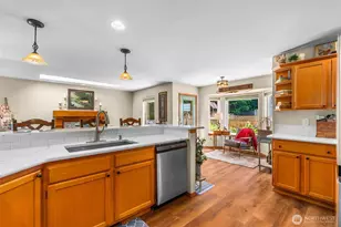 2315 20th Ave NE, Olympia, WA 98506 - Photo 9