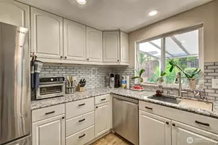 6410 65th Pl NE, Marysville, WA 98270 - Photo 13