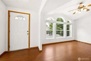 592 NE Saturn Ln, Bremerton, WA 98311 - Photo 23