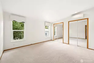 592 NE Saturn Ln, Bremerton, WA 98311 - Photo 15