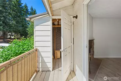 14136 74th Place NE #15C, Kirkland, WA 98034 - Photo 17