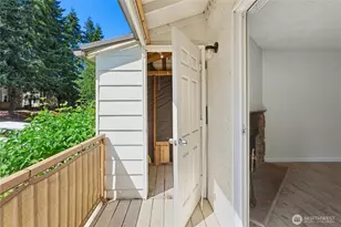 14136 74th Pl NE, Kirkland, WA 98034 - Photo 17