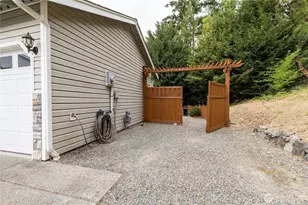 11300 174th Ave Ct E, Bonney Lake, WA 98391 - Photo 33