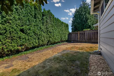 10527 Beardslee Boulevard, Bothell, WA 98011 - Photo 3