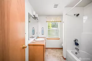 911 Sarah Ct NW, Olympia, WA 98502 - Photo 17