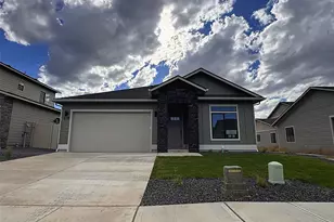 518 S Oasis Loop, East Wenatchee, WA 98802 - Photo 1