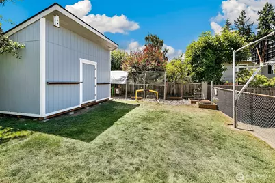 310 Pine Street, Edmonds, WA 98020 - Photo 17
